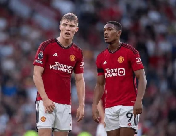 Manchester United sẽ chịu đự