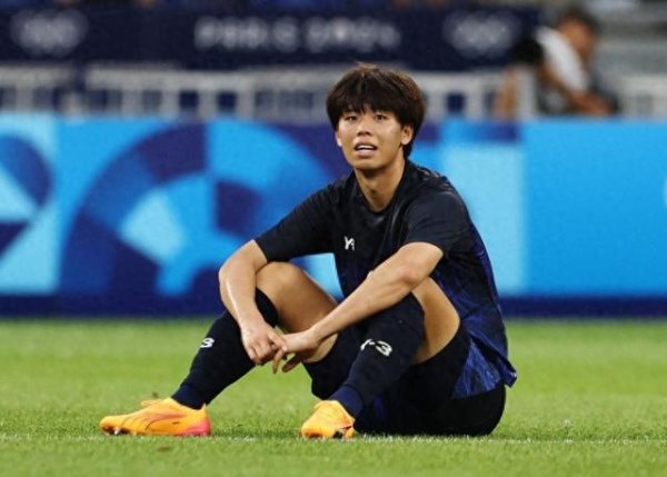 Takai Yuki Tottenham Trải ng